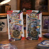 Pokemon Obsidian Flames 1-Pack Premium Blister – beide Varianten auf Holztisch, Lifestyle-Aufnahme mit Sammelkarten-Atmosphaere